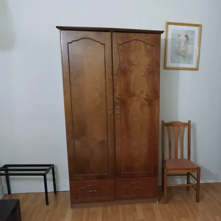 بيت ضيافة Residencial Marisela 2*