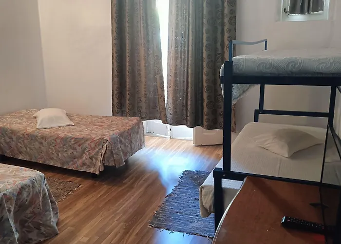 Residencial Marisela Guest house